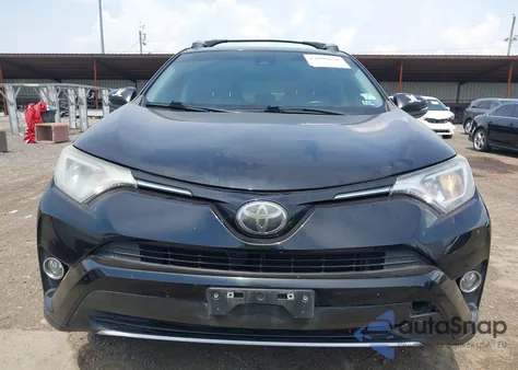 2017 Toyota Rav4 Xle z USA, uszkodzony, nr VIN 2T3WFREV7HW387493